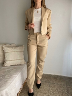 Imagen de Blazer crop Moccha