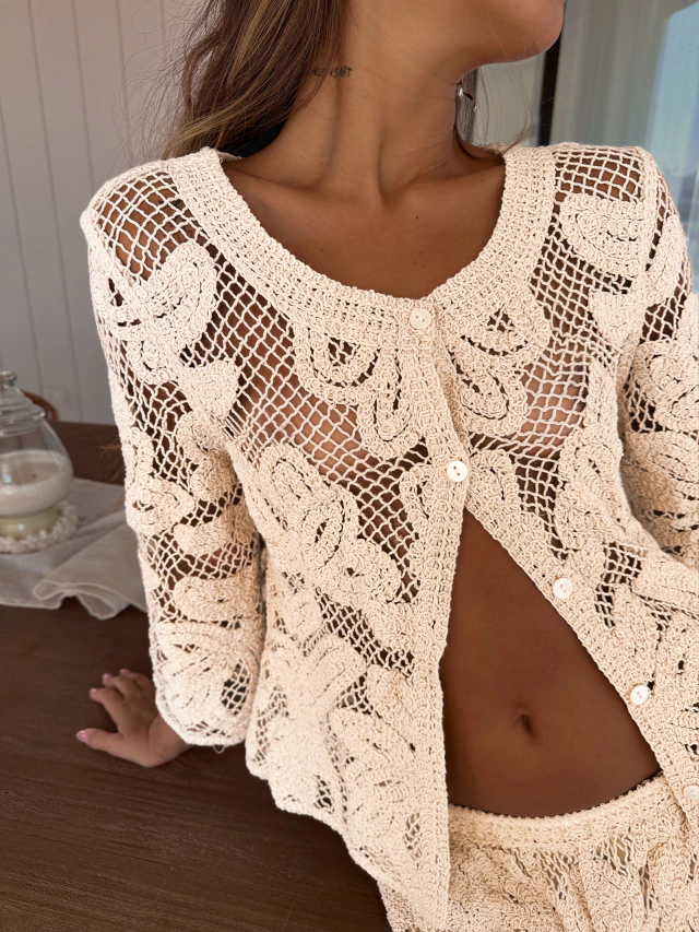 Ss25| The Nicole Shirt thumbnail 2
