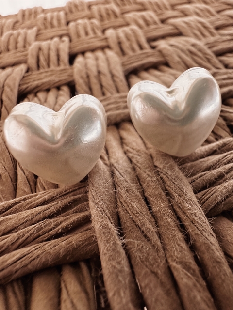 Aw24| the Heart earring