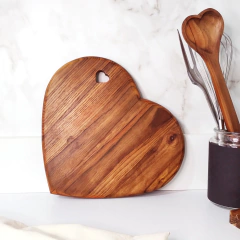 TÁBUA CORAÇÃO PARA SERVIR