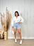 Shorts mom claro acompanha cinto preto