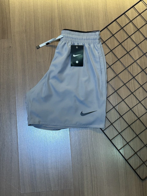 Bermuda NK Sportswear Básica Mauricinho