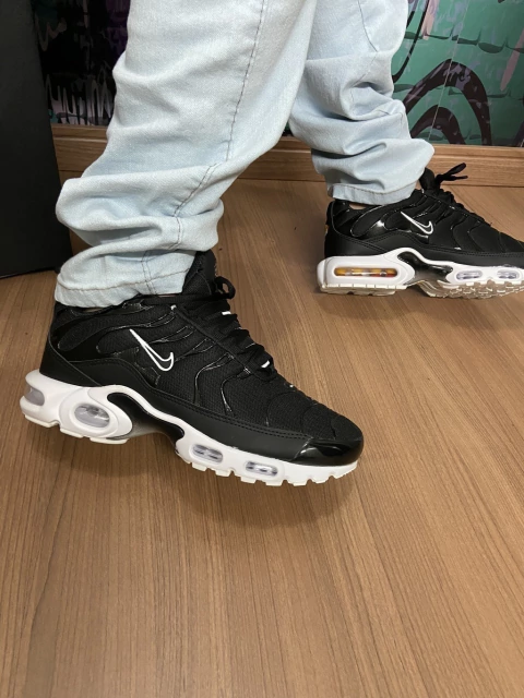 Tenis NK Air Max Plus Tn Premium