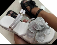 SANDALIA FLAT FLOR - comprar online
