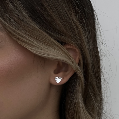 Brinco coração orgânico de prata - comprar online