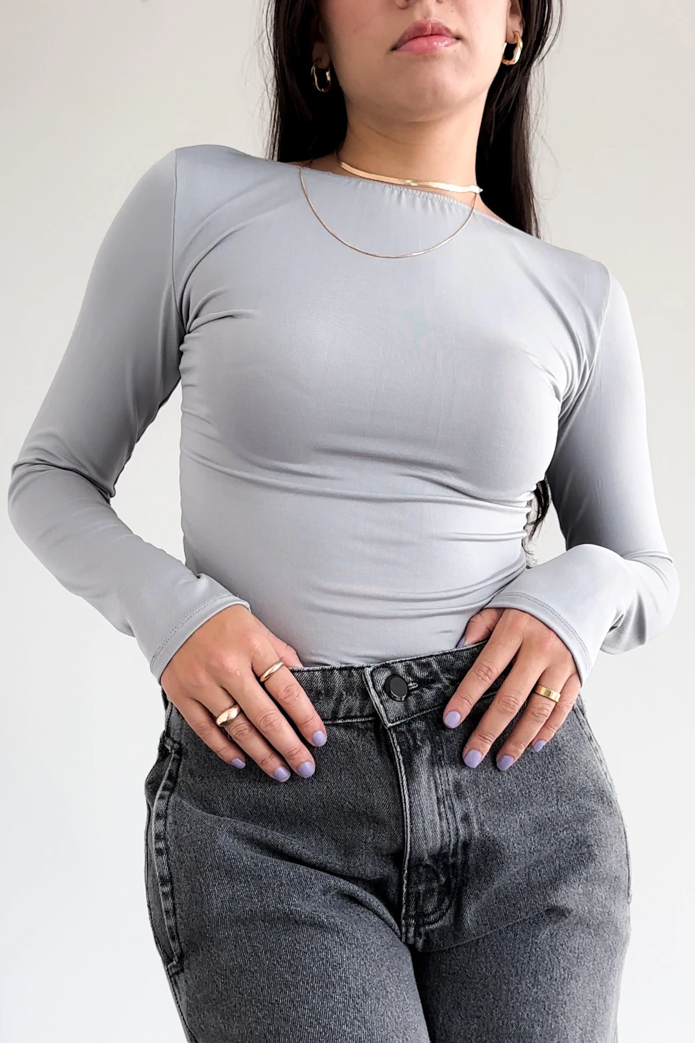 BABY TEE LUA MANGA LONGA CINZA