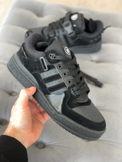 FORUM X BAD BUNNY #192