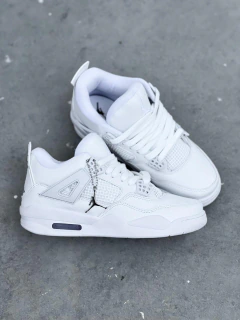 JORDA 4 RETRO #700