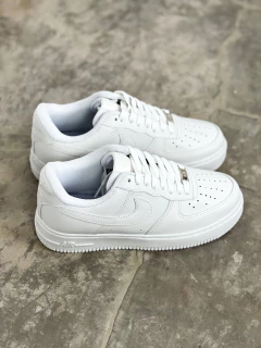 AIR FORCE PREMIUM #849 - DELTA STORE