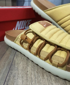 Chinelo Nike Asuna 2.0 (Caramelo) - comprar online