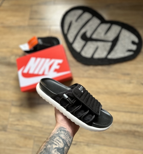 Chinelo Nike Asuna - Preto