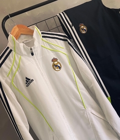 Conjunto Real Madrid Reliquia na internet