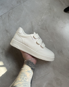Tenis Zara - Off White na internet