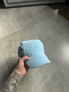 Boné Nike H86 Veludo - Azul bebe - comprar online