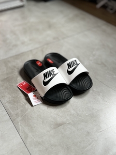 Chinelo Slide Nike - Victory One (Forma Justa) - comprar online