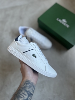 Lacoste Europa PRO - 2024 (Branco / Azul)