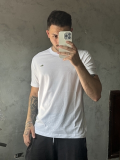 Camisa Lacoste Clássica - Gola Reforçada
