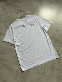 Camisa Lacoste Sport - Branca (Croco Emborrachado) - comprar online