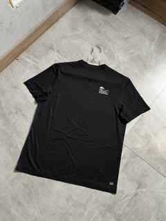 Camisa Lacoste Sport - Preta (Croco Emborrachado) na internet