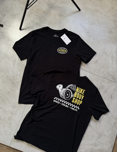 Camisa Nike Body Shop - Sneak Start
