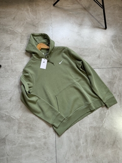 Moletom Nike Mini Swoosh - Verde
