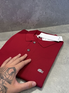 Polo Lacoste - Vermelho Bordô - Croco Edição Prata - comprar online