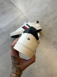 Tênis casual Tommy Hilfiger - DINO (Branco) na internet