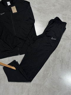Conjunto Nike Dri Fit Academy na internet