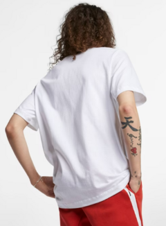 Camisa Nike SportWear Club - Branca - comprar online