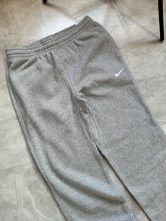 Calça Nike SportWear Moletom - Corte Reto (Cinza) - comprar online