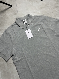 Polo Nike SportWear - Cinza - comprar online