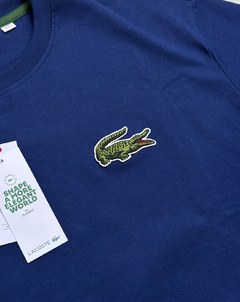 Camisa Lacoste Big Croco - (Azul Royal) na internet