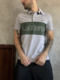 Polo Lacoste Letreiro - 2024