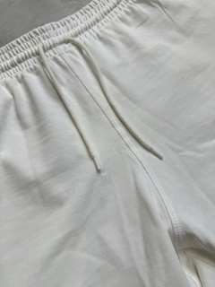Shorts Nike Club - Branco - comprar online