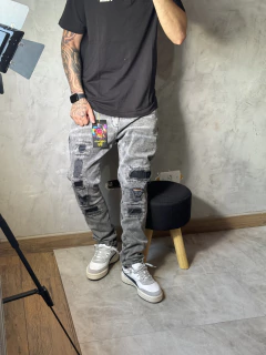Calça Jeans Modelo Jogador - Cinza Patch Premium (2520012) - comprar online