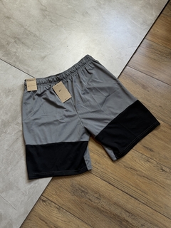 Shorts Nike Dri Fit - (Cinza / Preto) na internet