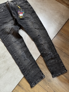 Calça Jeans - Preta Modelo Artista (2419323) na internet