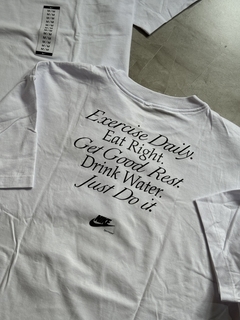 Camisa Nike SportWear - NeuSelf na internet