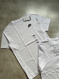 Camisa Nike SportWear - NeuSelf - comprar online