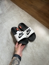 Chinelo Nike Victori One - Branco e preto - comprar online