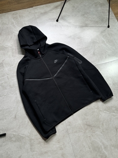 Jaqueta Nike Teech Fleece - Preta