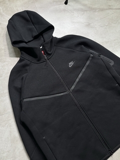 Jaqueta Nike Teech Fleece - Preta - comprar online