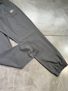 Calça Nike Woven Club - Cinza na internet