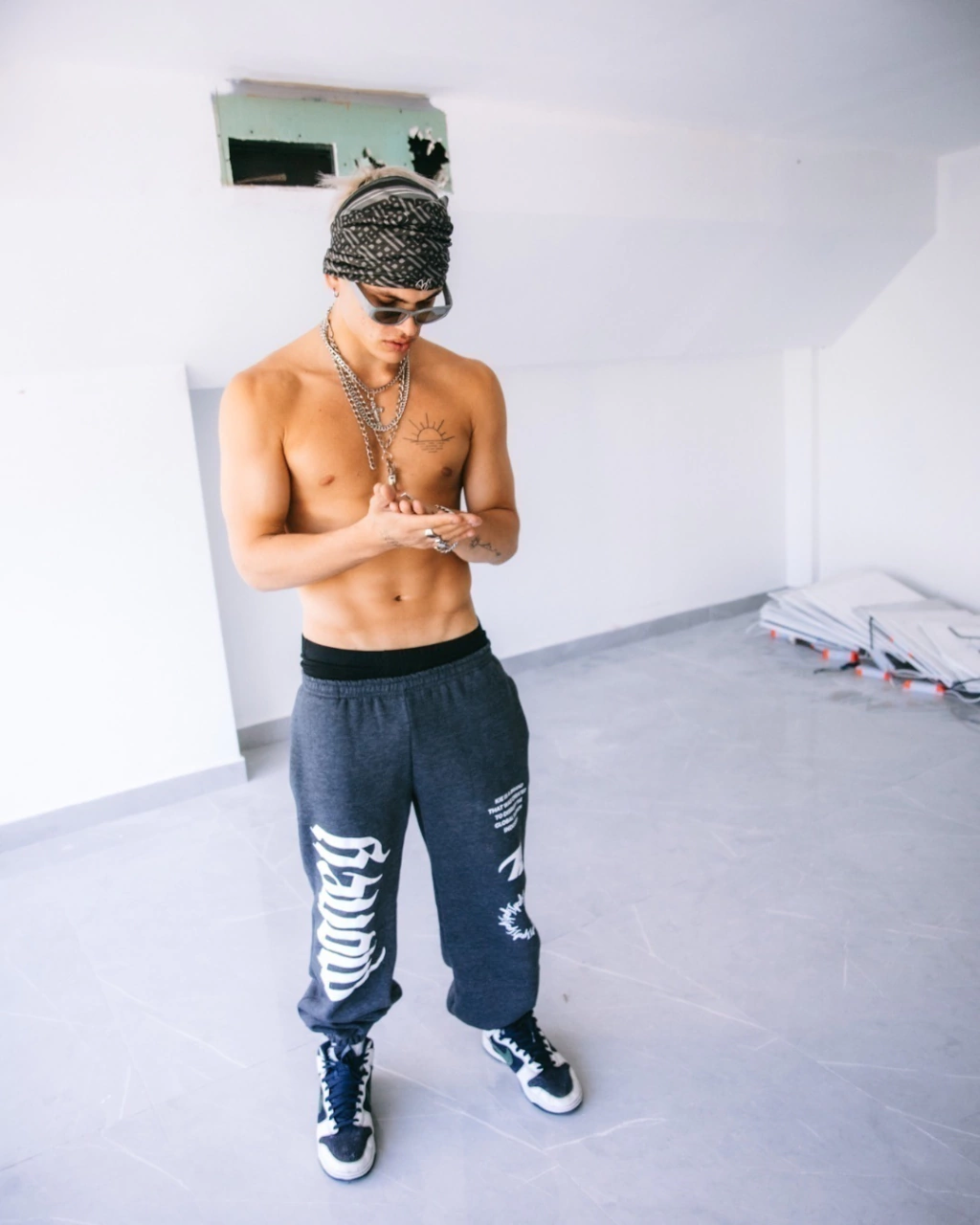 JOGGER HOKAGE
