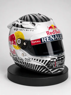 Imagen de Casco F1 Sebastian Vettel Brasil 2012 Escala: 1:1