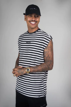 REGATA MACHAO LISTRADA PRETA na internet