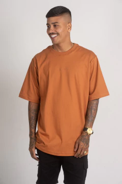 Blusa Oversized BASICA CARAMELO na internet