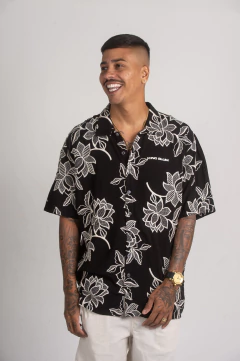 BLUSAO BORDADO PRETO na internet