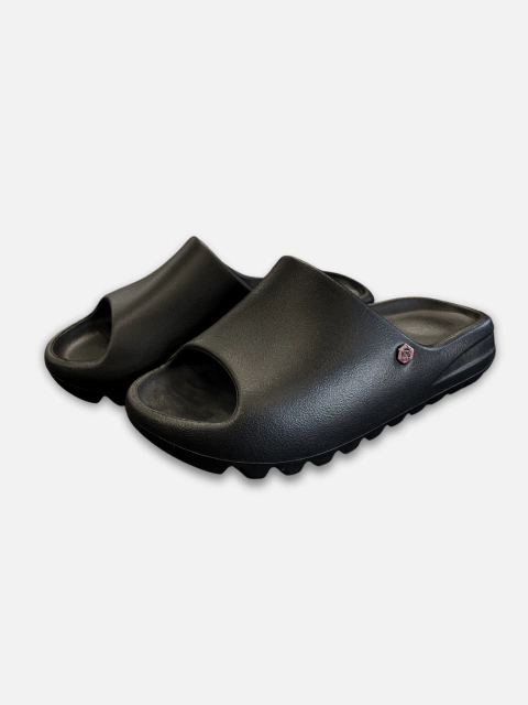 Chinelo Nuvem Preto - comprar online