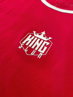 Regata Viés Vermelha com Branco na internet